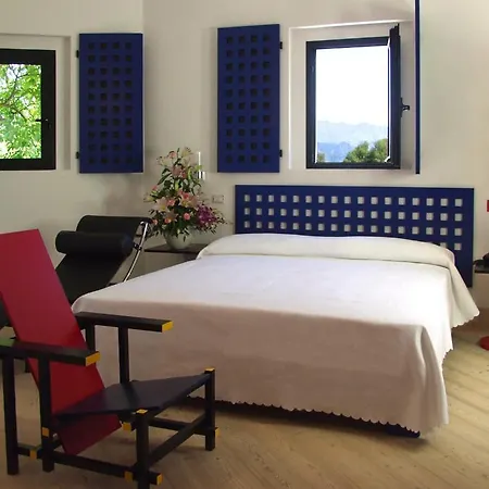 Hotel La Del Notaio 4*